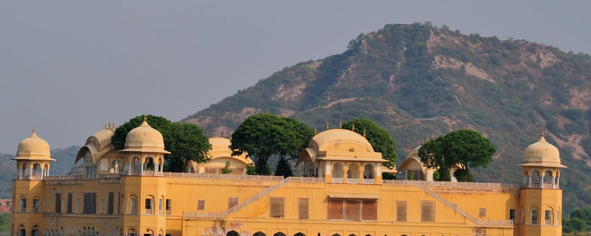 Cheapest Rajasthan Tour From in Delhi By Car,